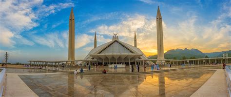 Faisal Mosque en majestät i det gröna - upplev lugnet och den islamiska arkitekturen!